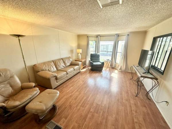 1986 Palm Harbor Manufactured Home