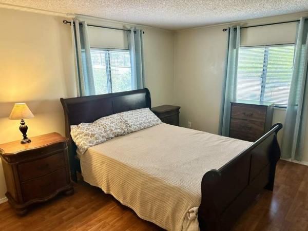 1986 Palm Harbor Manufactured Home