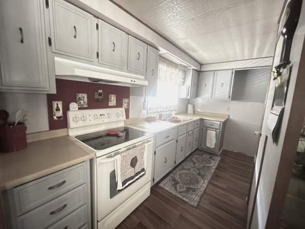 1979 MARL Manufactured Home