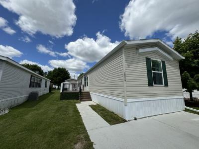 Mobile Home at 48579 Leafdale Ct #161 Shelby Township, MI 48317