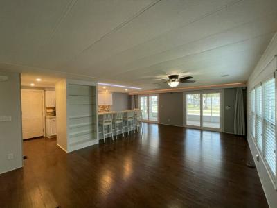 Photo 3 of 20 of home located at 936 Lucaya Avenue Venice, FL 34285