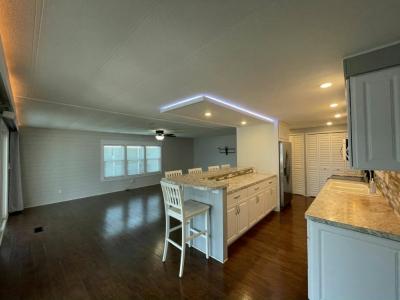 Photo 5 of 20 of home located at 936 Lucaya Avenue Venice, FL 34285