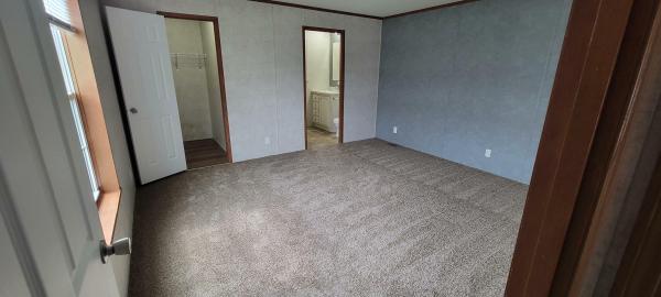 2016 Fortune 85 FGS1680  Home