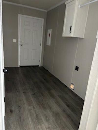 Mobile Home at 27696 Oregon Rd #193 Perrysburg, OH 43551