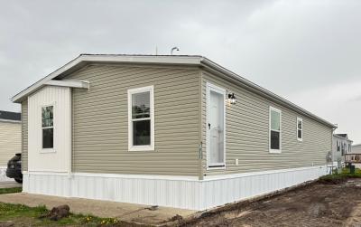 Mobile Home at 27695 Tracy Rd #496 Walbridge, OH 43465