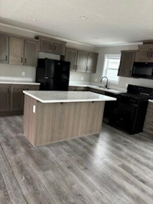 Photo 1 of 2 of home located at 27695 Tracy Rd. #482 Walbridge, OH 43465