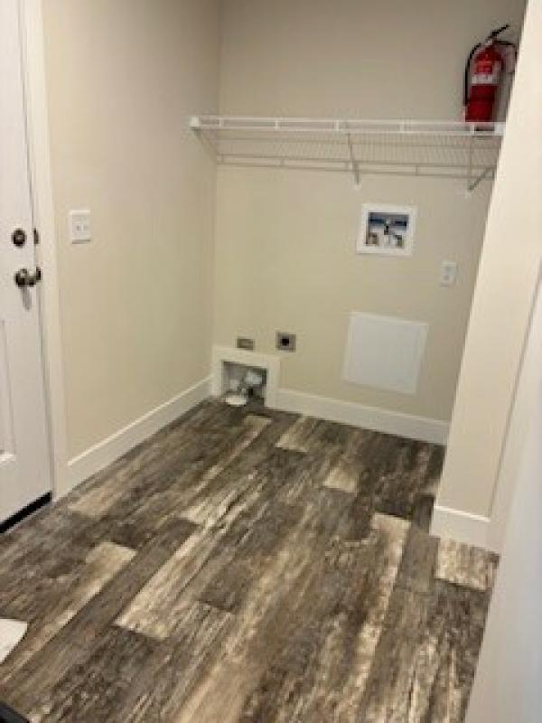2025 CLAYTON MIDDLEBURY 81SRH28603AH25S  Home