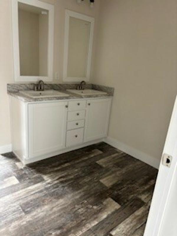 2025 CLAYTON MIDDLEBURY 81SRH28603AH25S  Home