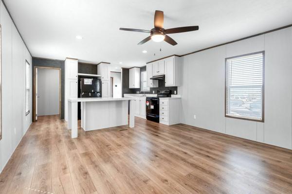 Photo 1 of 2 of home located at 2510 N Hwy 175 #125 Seagoville, TX 75159