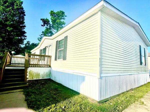 Photo 1 of 2 of home located at 6461 Arbor Oak Drive Lot 376 Indianapolis, IN 46241