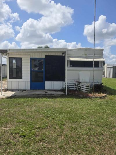 Mobile Home at 3371 Freddie Way  Lot #O05 Avon Park, FL 33825