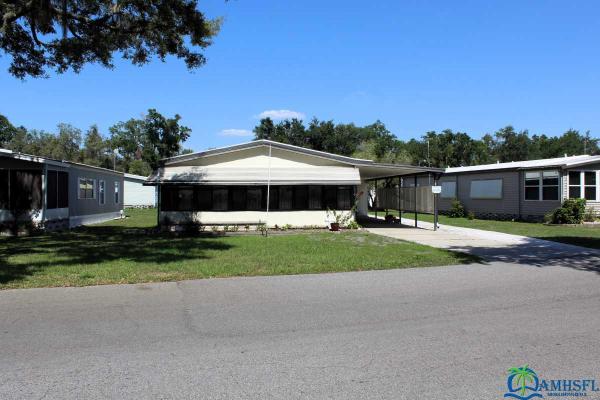 Photo 1 of 2 of home located at 3210 Paradise Way Zephyrhills, FL 33541