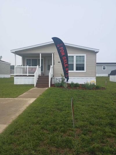 Photo 4 of 16 of home located at 1190 Primrose Court Albion, MI 49224