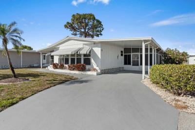 Photo 3 of 25 of home located at 60 Ocoa St. Fort Myers, FL 33912