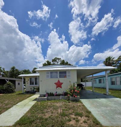 Photo 2 of 38 of home located at 7100 Ulmerton Rd Largo, FL 33771