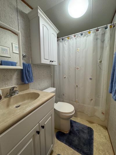 Photo 4 of 24 of home located at 327 Pleasant Place Frostproof, FL 33843