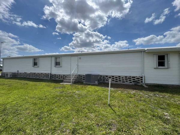 2003 Fleetwood Mobile Home