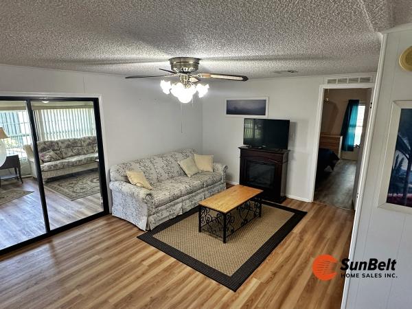 1985 Palm Manufactured Home