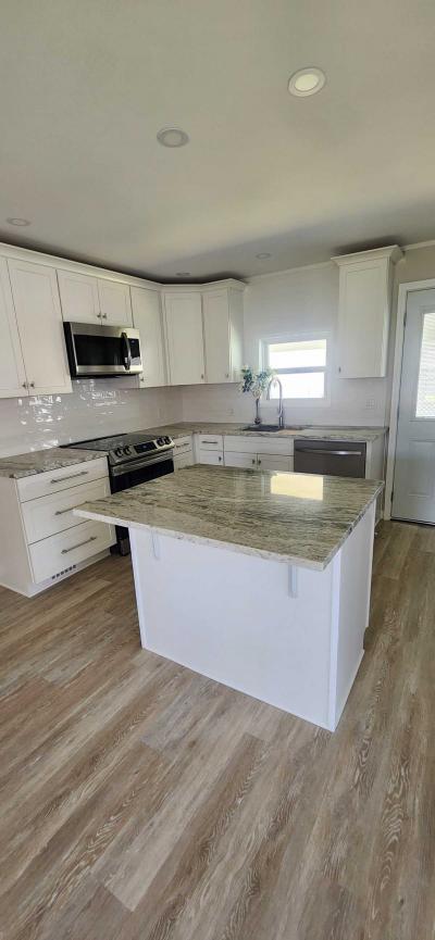 Photo 5 of 19 of home located at 109 Pier A Naples, FL 34112