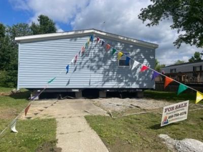Mobile Home at 1411 Cherry Blossom Louisville, KY 40272