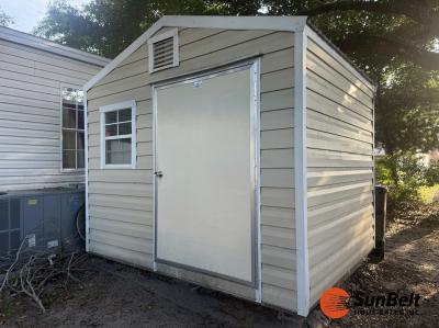 Photo 4 of 14 of home located at 1078 Geneva Way Apopka, FL 32703