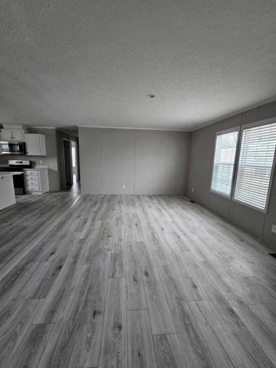 Photo 4 of 17 of home located at 22063 Marquee #88 Romulus, MI 48174
