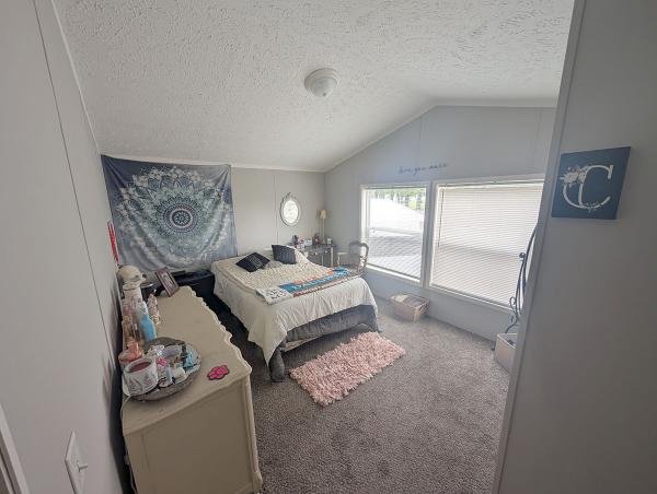 2004 Manufactured Home