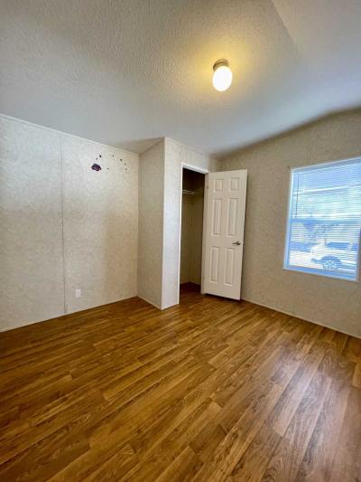 Photo 4 of 13 of home located at 9625 Lake Pine Pl Tampa, FL 33635