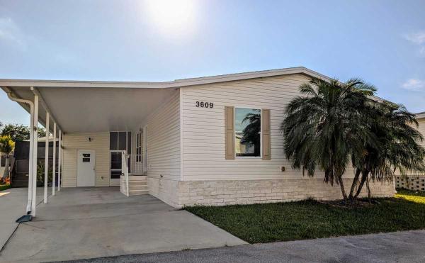 Photo 1 of 2 of home located at 3609 Adelia Drive Parrish, FL 34219