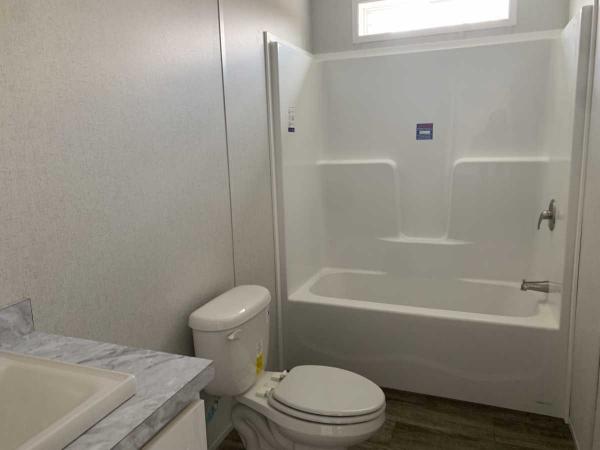 2024 Commodore  Manufactured Home