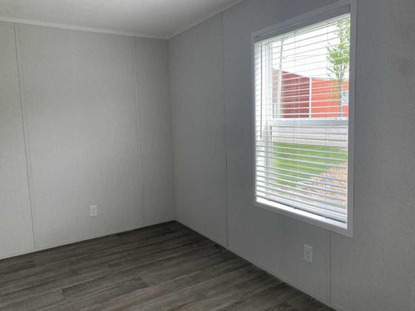 2024 Commodore  Manufactured Home