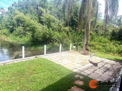 Photo 2 of 25 of home located at 37 Washington Street Astatula, FL 34705