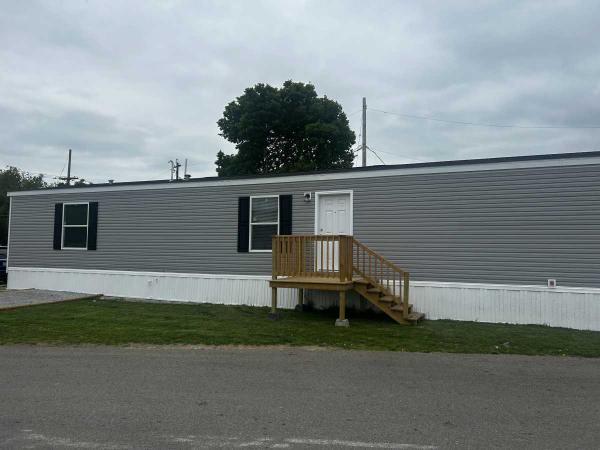 Photo 1 of 2 of home located at 707 West Main Street West Jefferson, OH 43162
