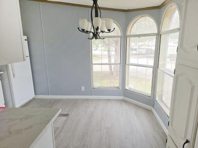 Photo 3 of 8 of home located at 19 Pinewood Chillicothe, IL 61523
