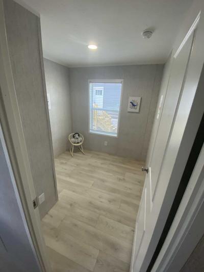 Photo 3 of 14 of home located at 126 Skyview Ln Zelienople, PA 16063