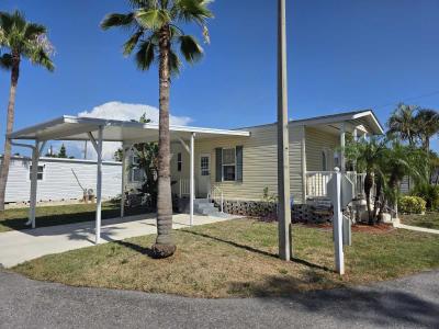 Photo 4 of 20 of home located at 9204 66th St N Pinellas Park, FL 33782