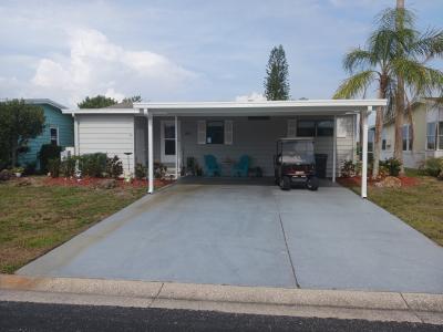 Photo 2 of 13 of home located at 3830 Boardwalk Place Ruskin, FL 33570