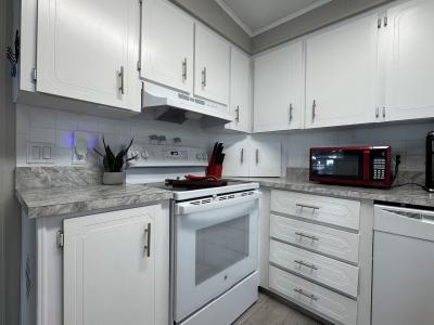 Photo 4 of 14 of home located at 3830 Boardwalk Place Ruskin, FL 33570