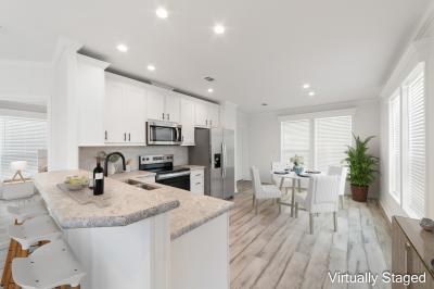 Photo 4 of 18 of home located at 476 Sheehan Way Lady Lake, FL 32159