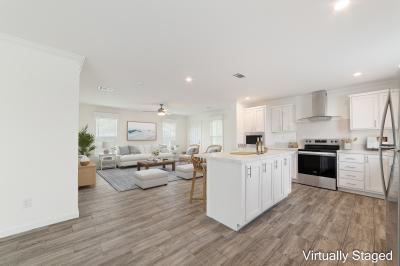 Photo 4 of 17 of home located at 488 Sheehan Way Lady Lake, FL 32159