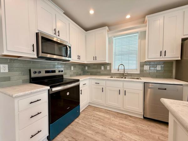 2025 Skyline LE4867 Mobile Home