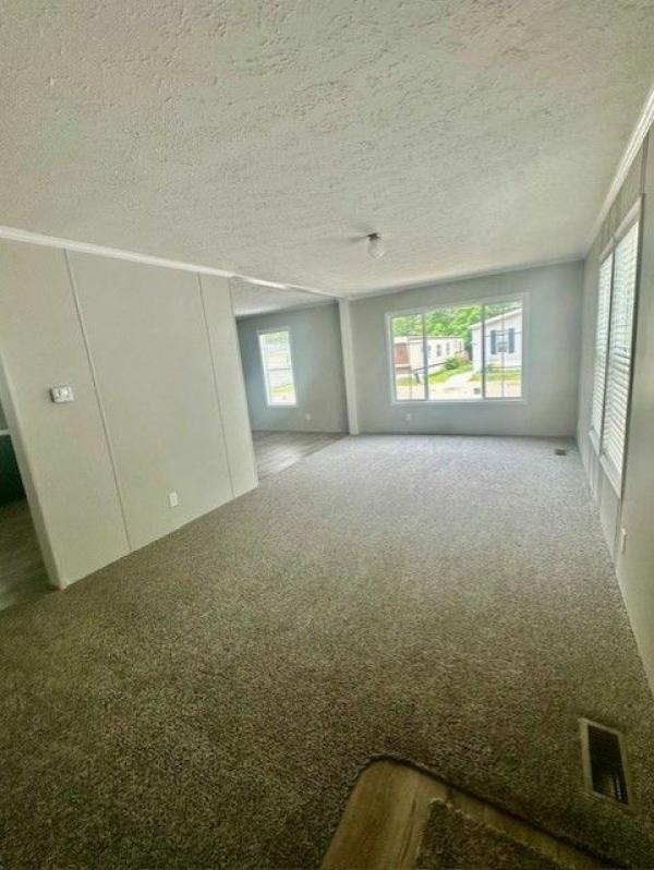 Photo 1 of 2 of home located at 13318 S. Dixie Hwy. # 110 Holly, MI 48442