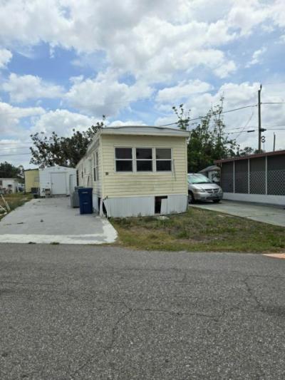 Mobile Home at 5611 Bayshore Rd, Lot 20 Palmetto, FL 34221