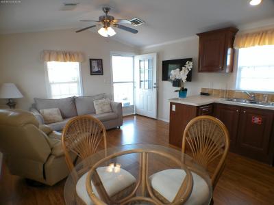 Photo 4 of 12 of home located at 10354 Smooth Water Drive Hudson, FL 34667