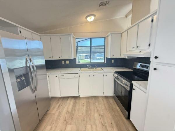 1985 Palm HS Manufactured Home