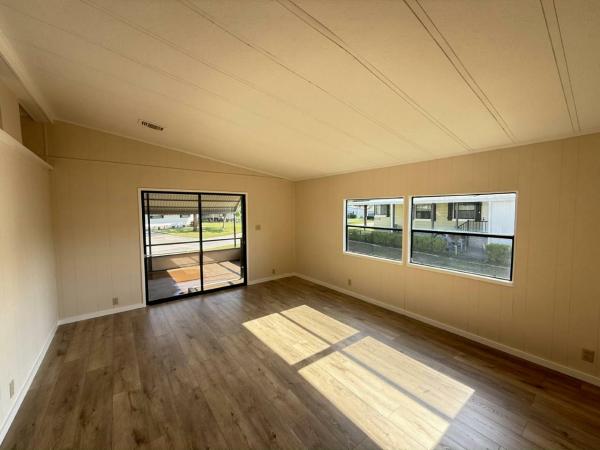 1985 Palm HS Manufactured Home