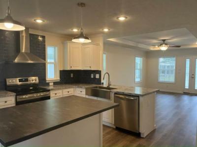 Photo 4 of 20 of home located at 40843 Roselle Loop Zephyrhills, FL 33540
