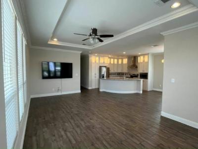 Photo 4 of 20 of home located at 3301 S. Goldfield Road #6057 Apache Junction, AZ 85119