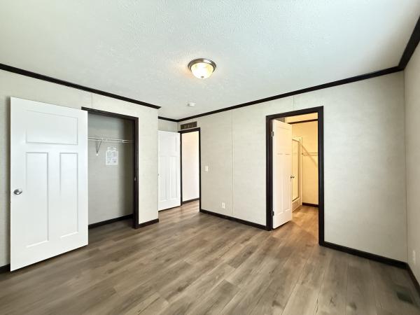 2023 Skyline - Sugar Creek  Home