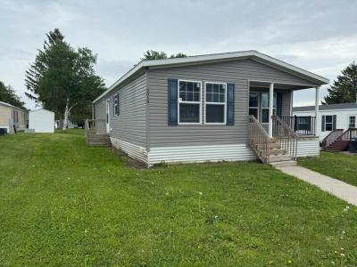 Photo 3 of 15 of home located at 2010 Lark Lane NW #195 Stewartville, MN 55976